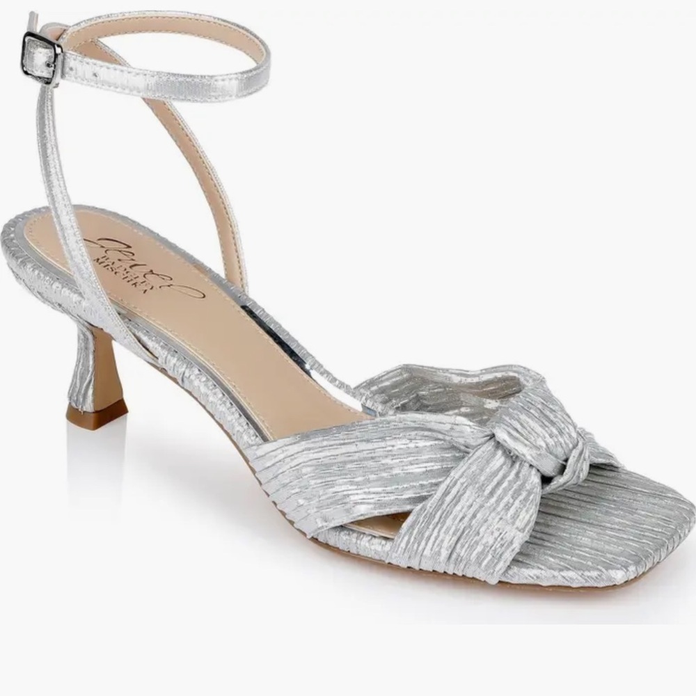 Jewel Badgley Mischka True Ankle Strap Kitten Heel Sandal size 10